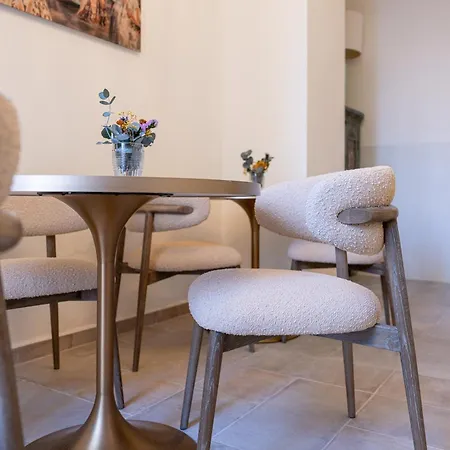 Sant Blai Boutique - *